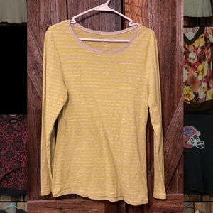 Women’s long sleeved tee